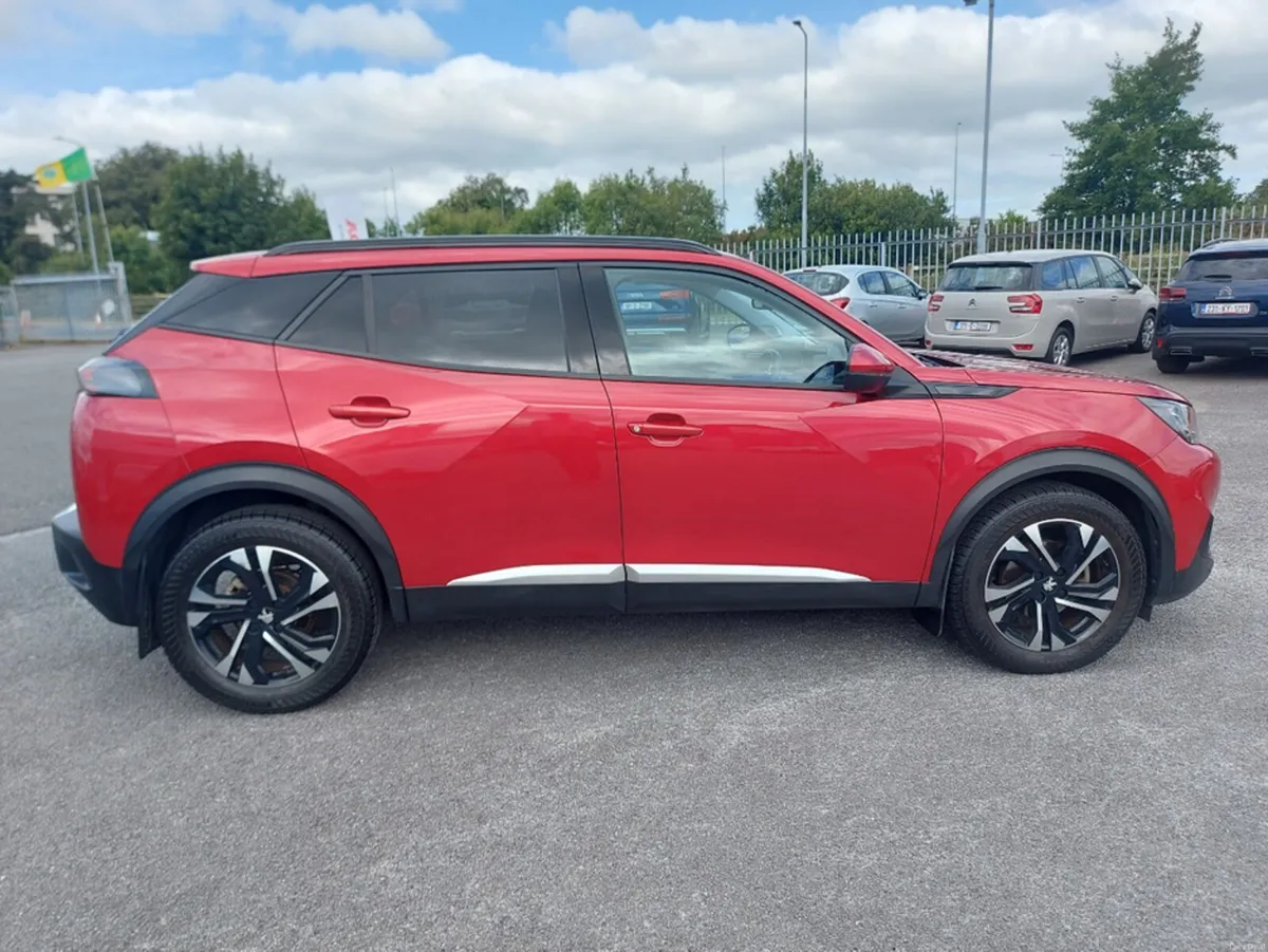 Peugeot 2008 ALLURE 1.5 BLUE HDI 100 6 6.2 4DR - Image 5