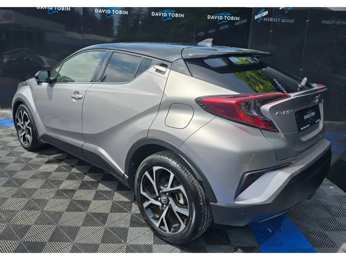 Toyota C-HR 1.8 PETROL HYBRID AUTO - Image 5