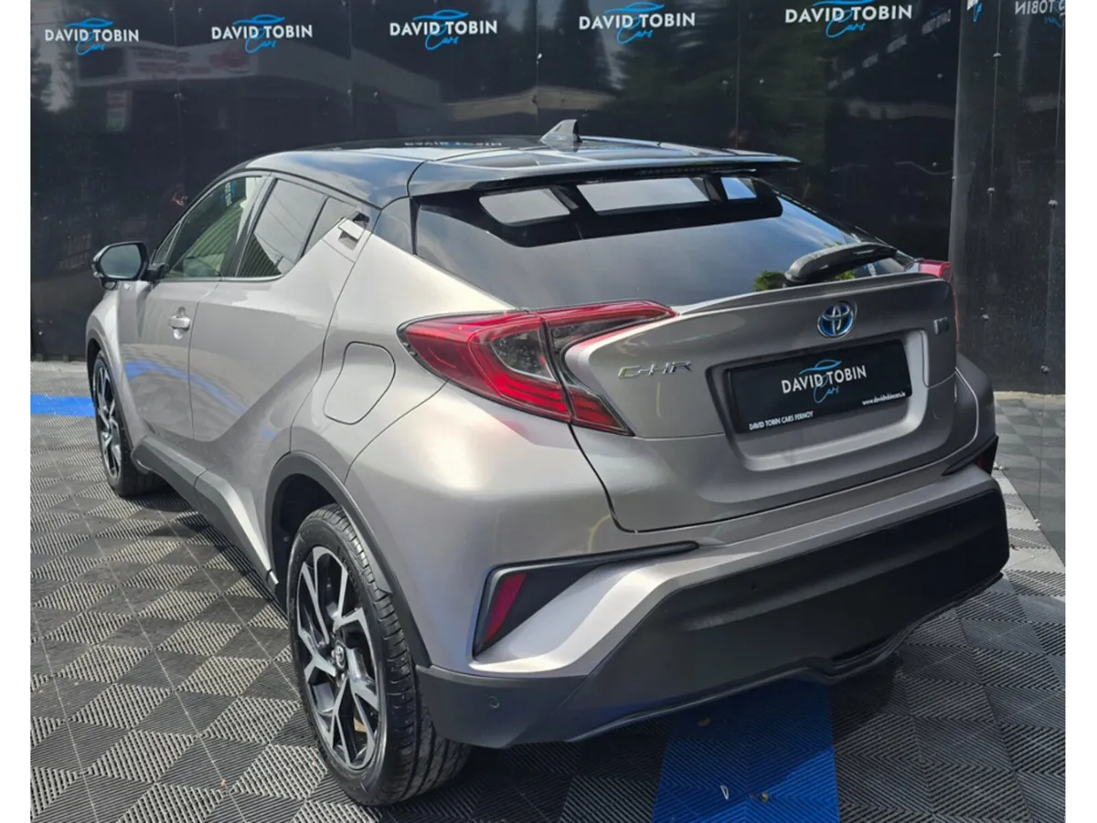 Toyota C-HR 1.8 PETROL HYBRID AUTO - Image 6