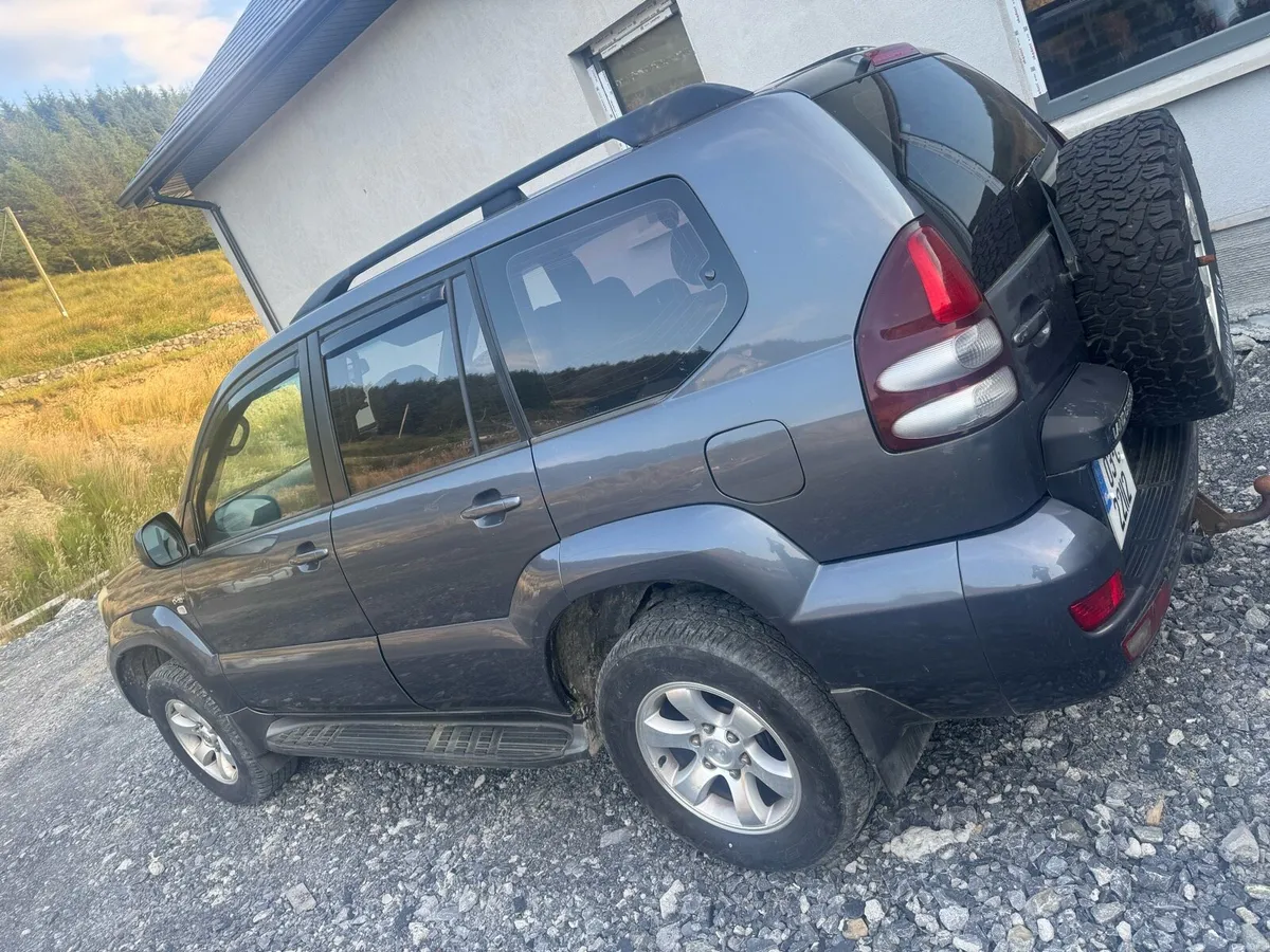 2003 Toyota Landcruiser 8 seater - Image 6