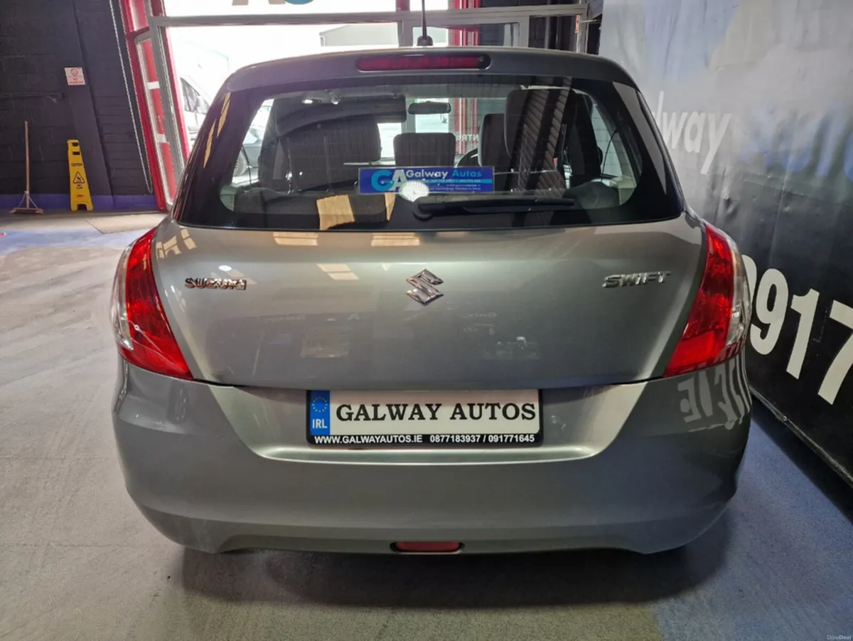 Suzuki Swift **GREAT STARTER CAR, LIKE NEW, FULLY - Image 6
