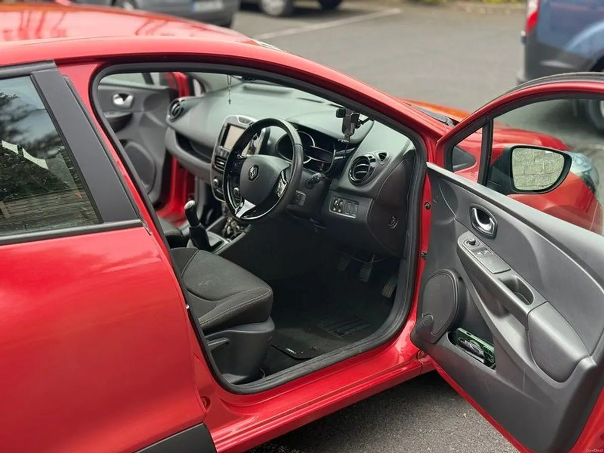 2015 Renault Clio - Image 6