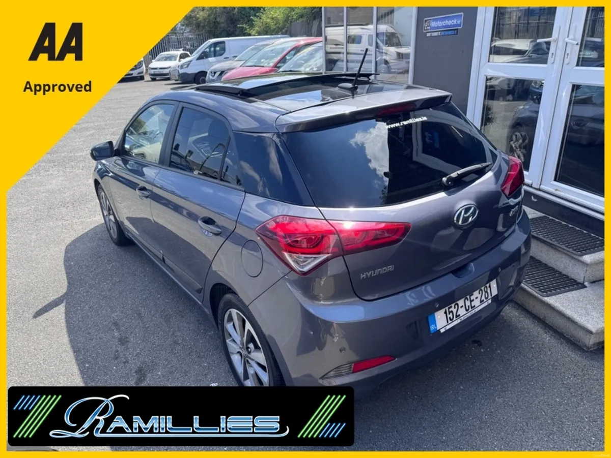 Hyundai i20 1.2 PREMIUM, Pan Roof,12 Month AA, NCT - Image 3