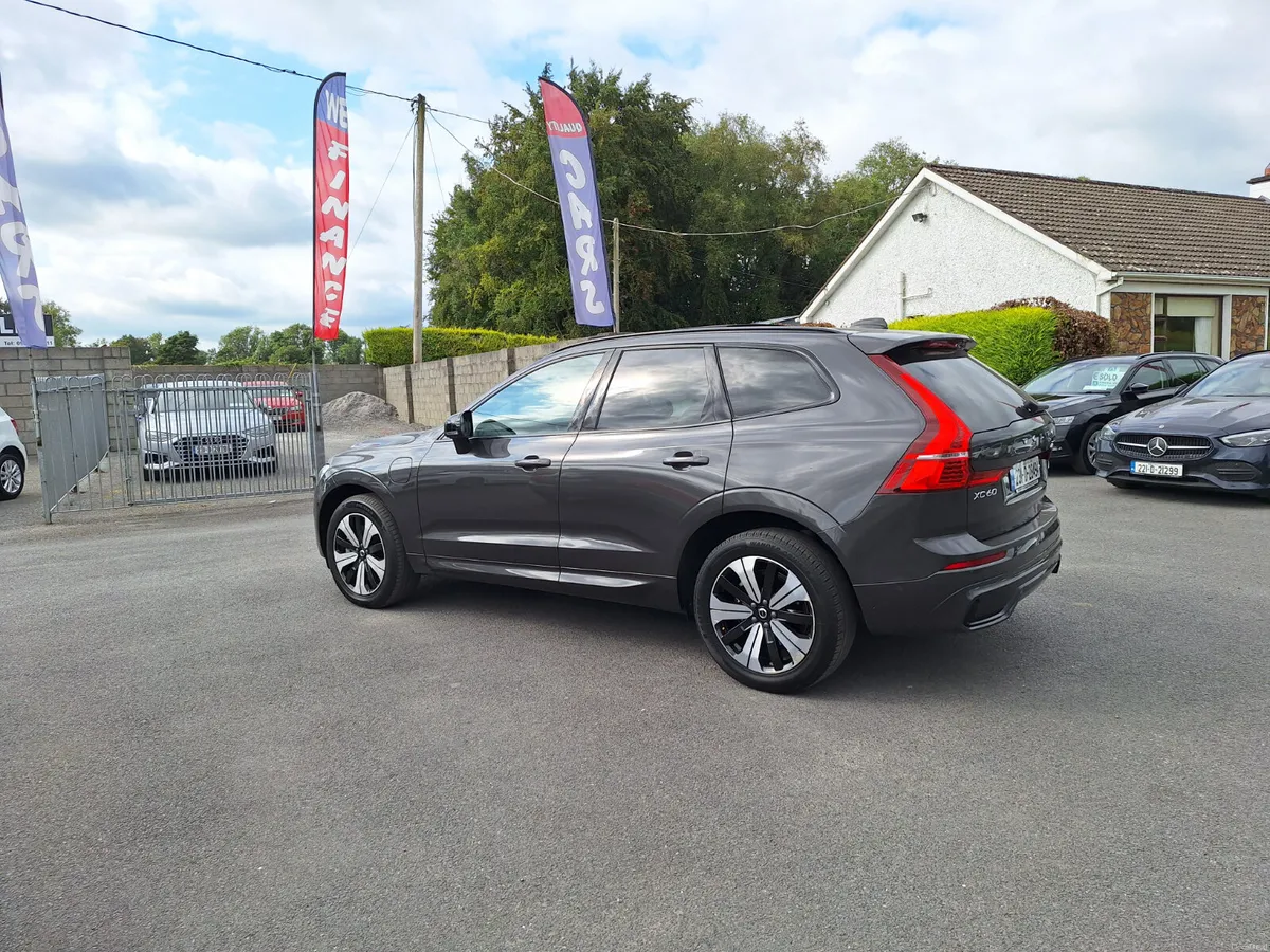 Volvo XC60 Plus Dark PHEV *Sunroof/Top Spec - Image 5