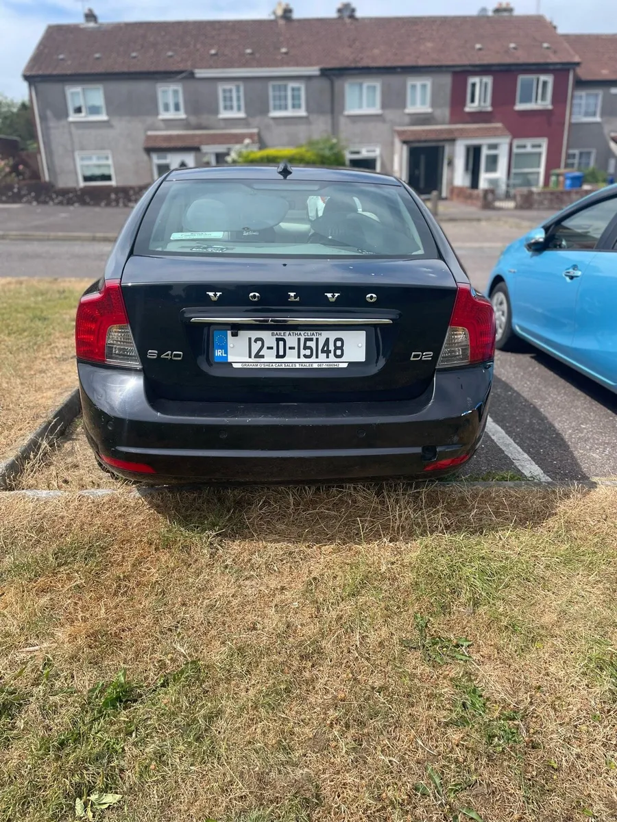 Car - Image 3