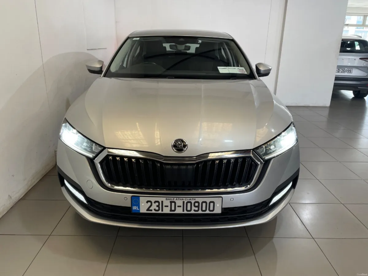 Skoda Octavia AMBITION 2.0 TDI 115 115HP DSG 5 - Image 2