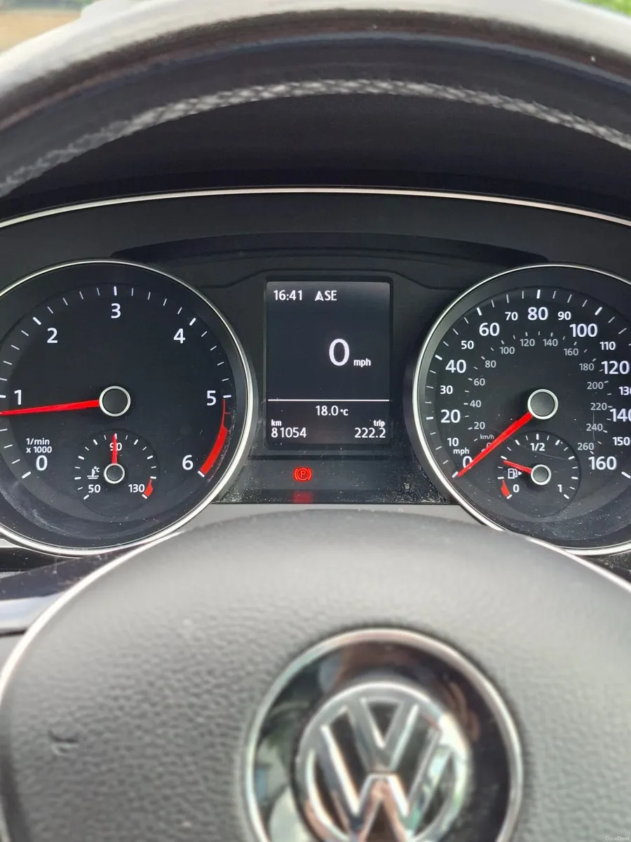 Volkswagen Passat 2017 2.0 TDI SE Business 150 - Image 6