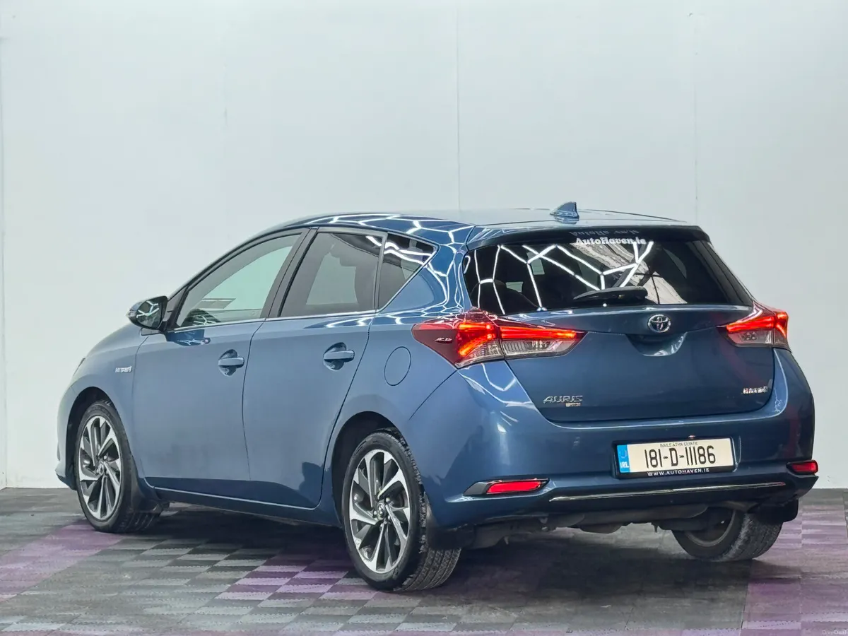 2018 Toyota Auris 1.8 Hybrid SOL, Automatic - Image 4