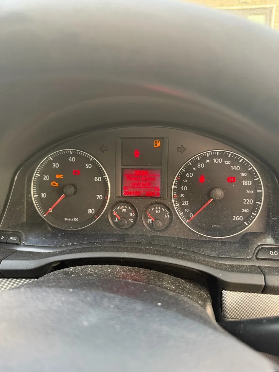 Car - Image 3