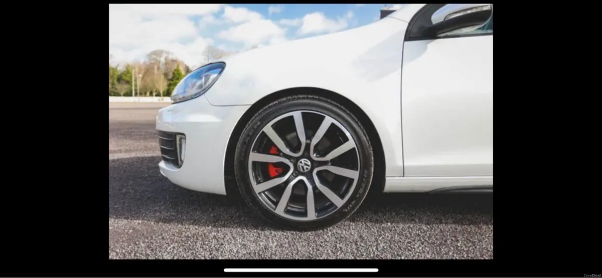 Golf gti adidas edition - Image 3