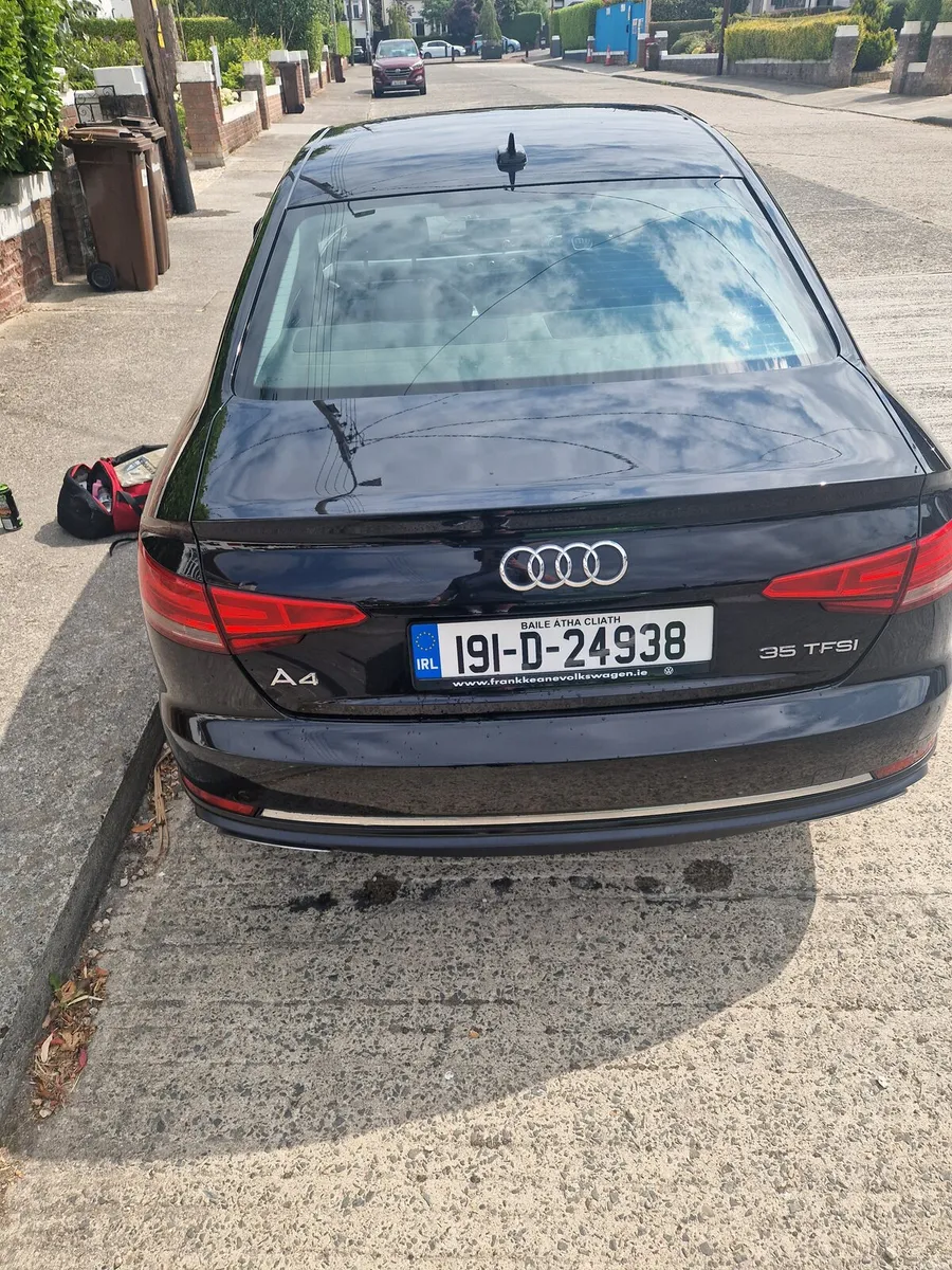 Audi A4 2019 - Image 2