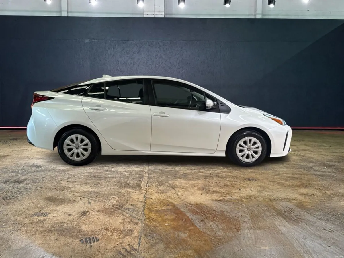 Toyota Prius 1.8 HYBRID AUTOMATIC - CRUISE CONTROL - Image 2
