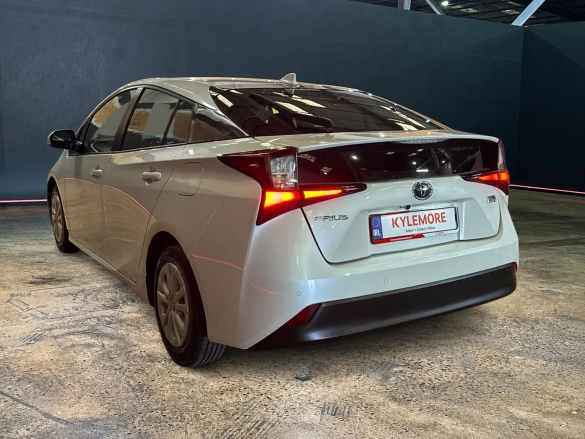 Toyota Prius 1.8 HYBRID AUTOMATIC - CRUISE CONTROL - Image 5