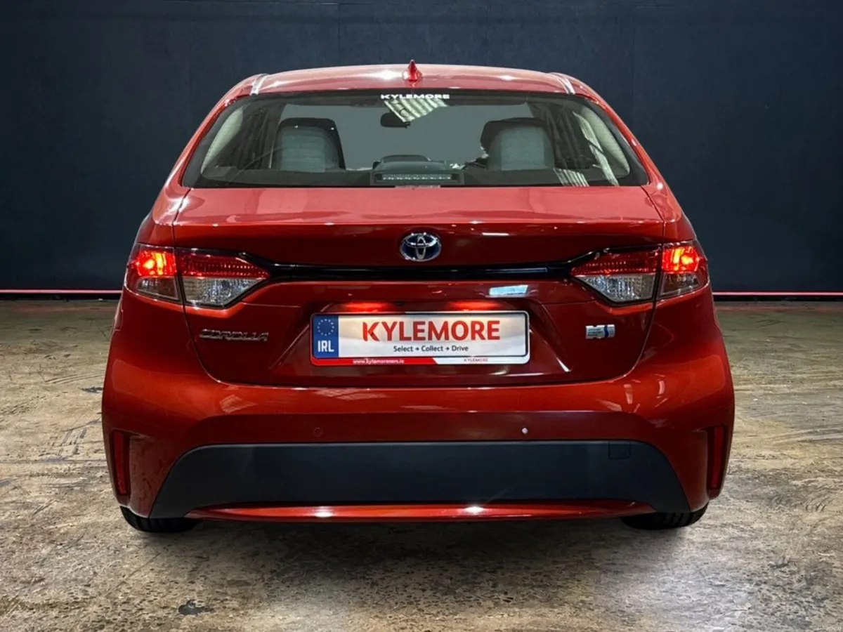 Toyota Corolla 1.8 HYBRID AUTOMATIC - CRUISE CONTR - Image 4