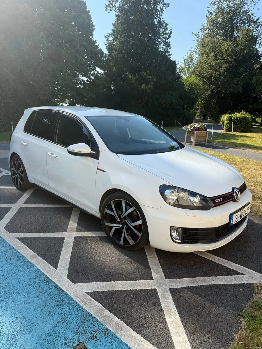 Volkswagen Golf GTI - High Spec - Image 1
