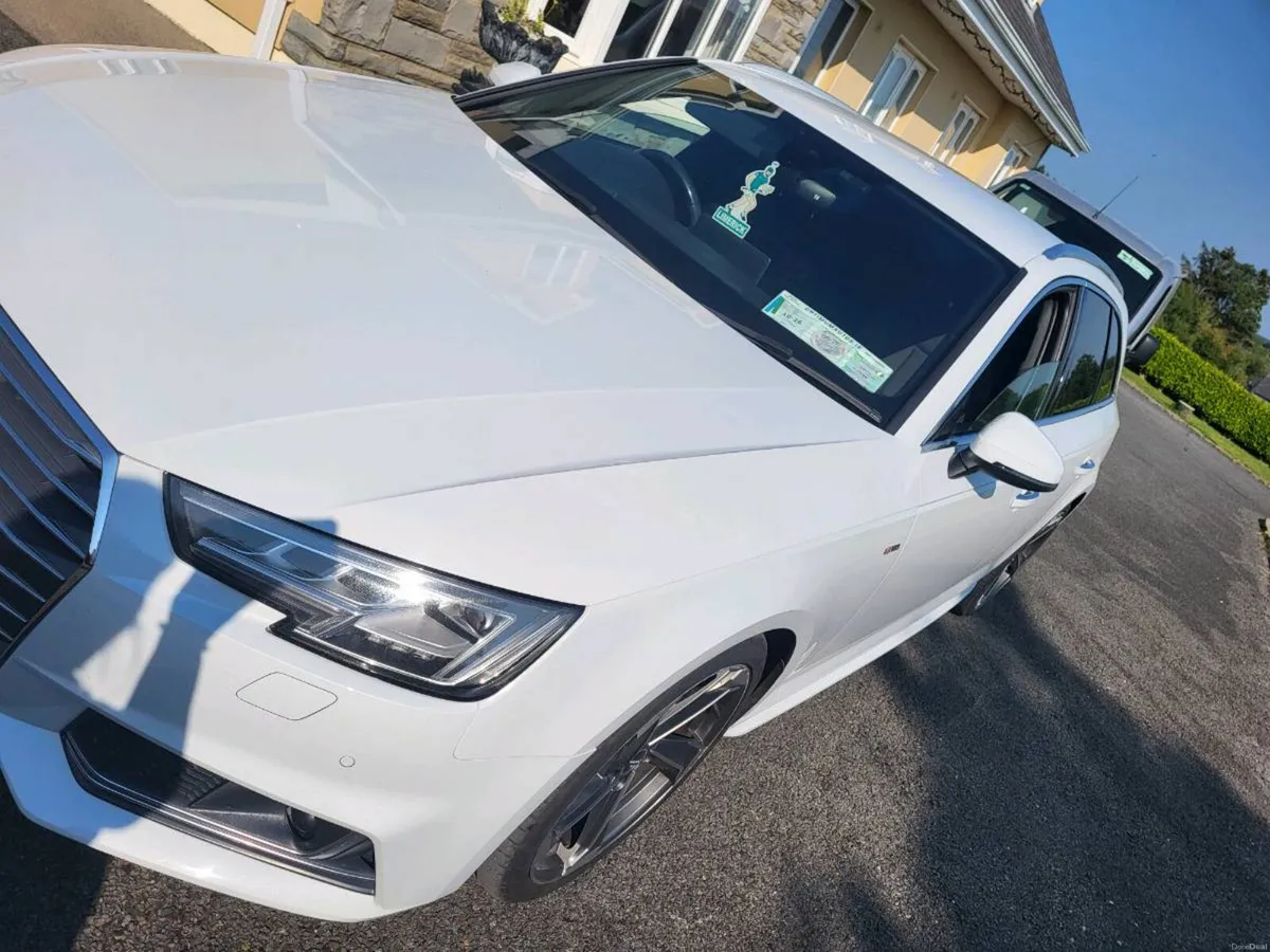Audi A4 Avant S-line black edition - Image 3