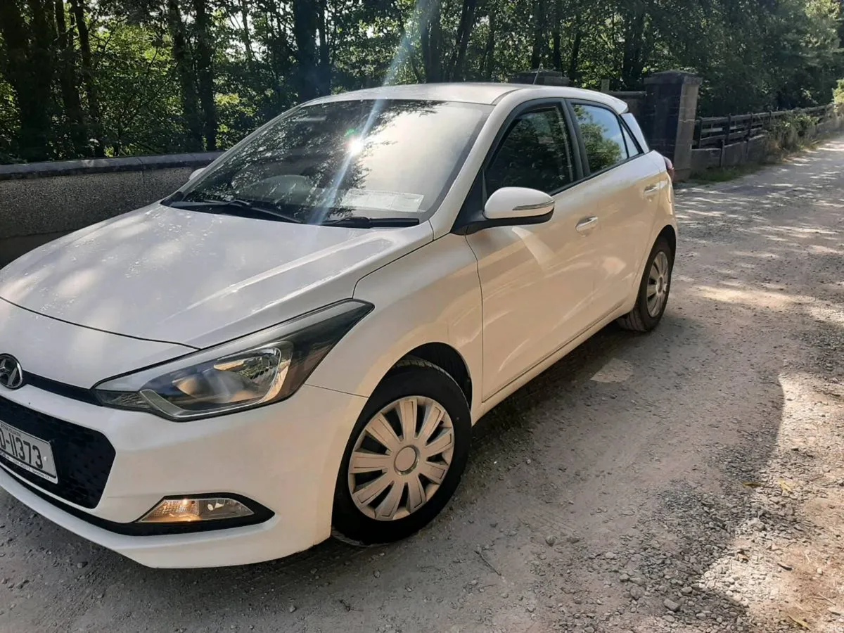 2015 hyundai i20 new nct - Image 4