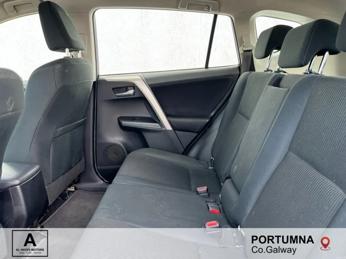Toyota RAV4 2.0 D-4D (143) 2WD AURA *REAR PARKING - Image 5