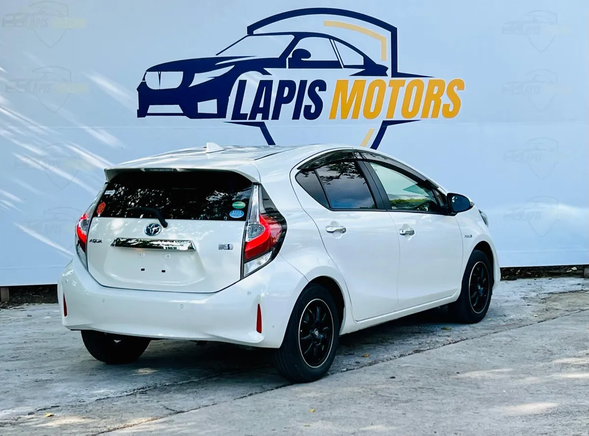 Toyota Aqua 2018 petrol hybrid low miles - SN0047 - Image 6