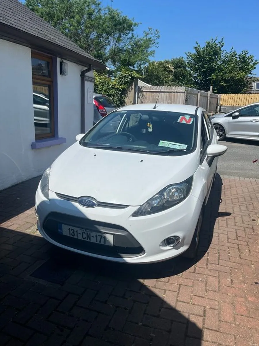 2013 Ford Fiesta - Image 1