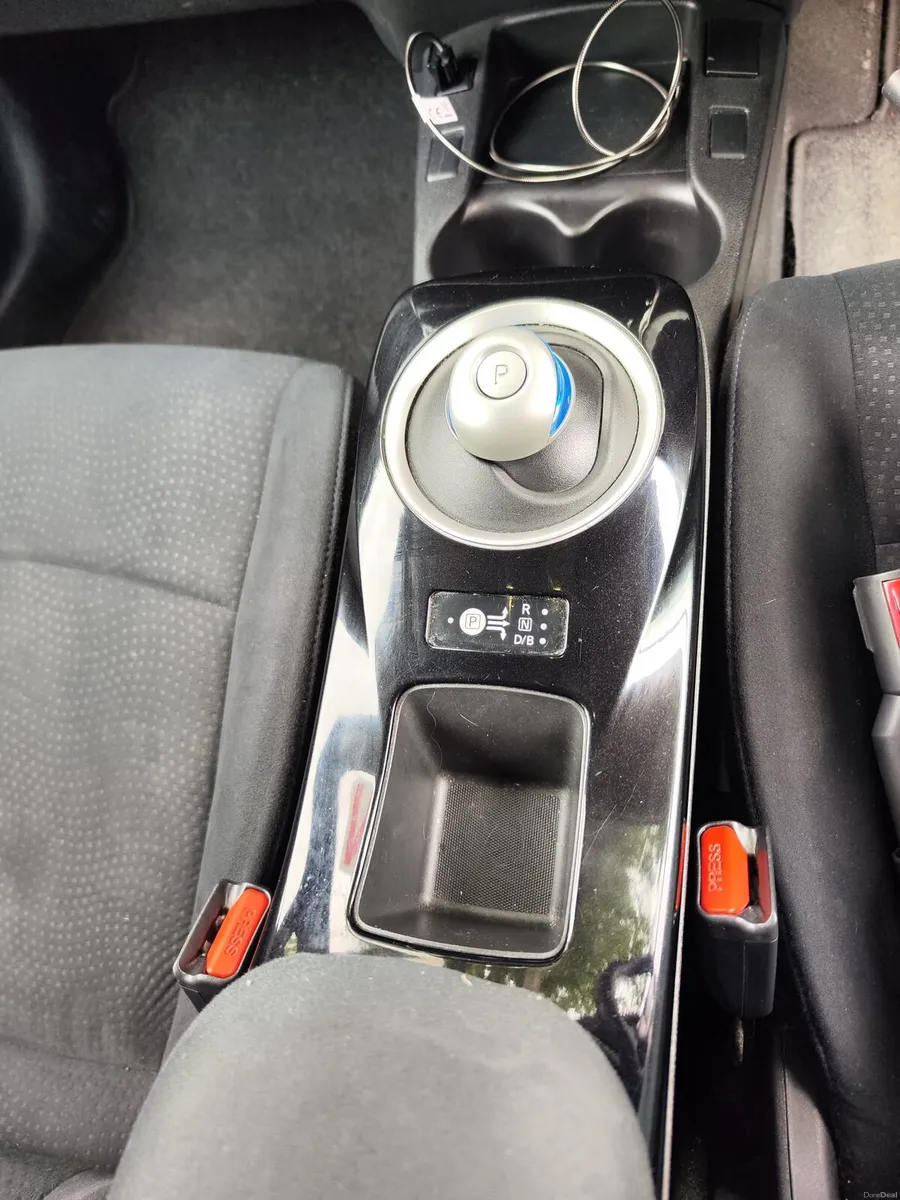 ​2015 Nissan Leaf 24kWh SV (Automatic) - Image 4