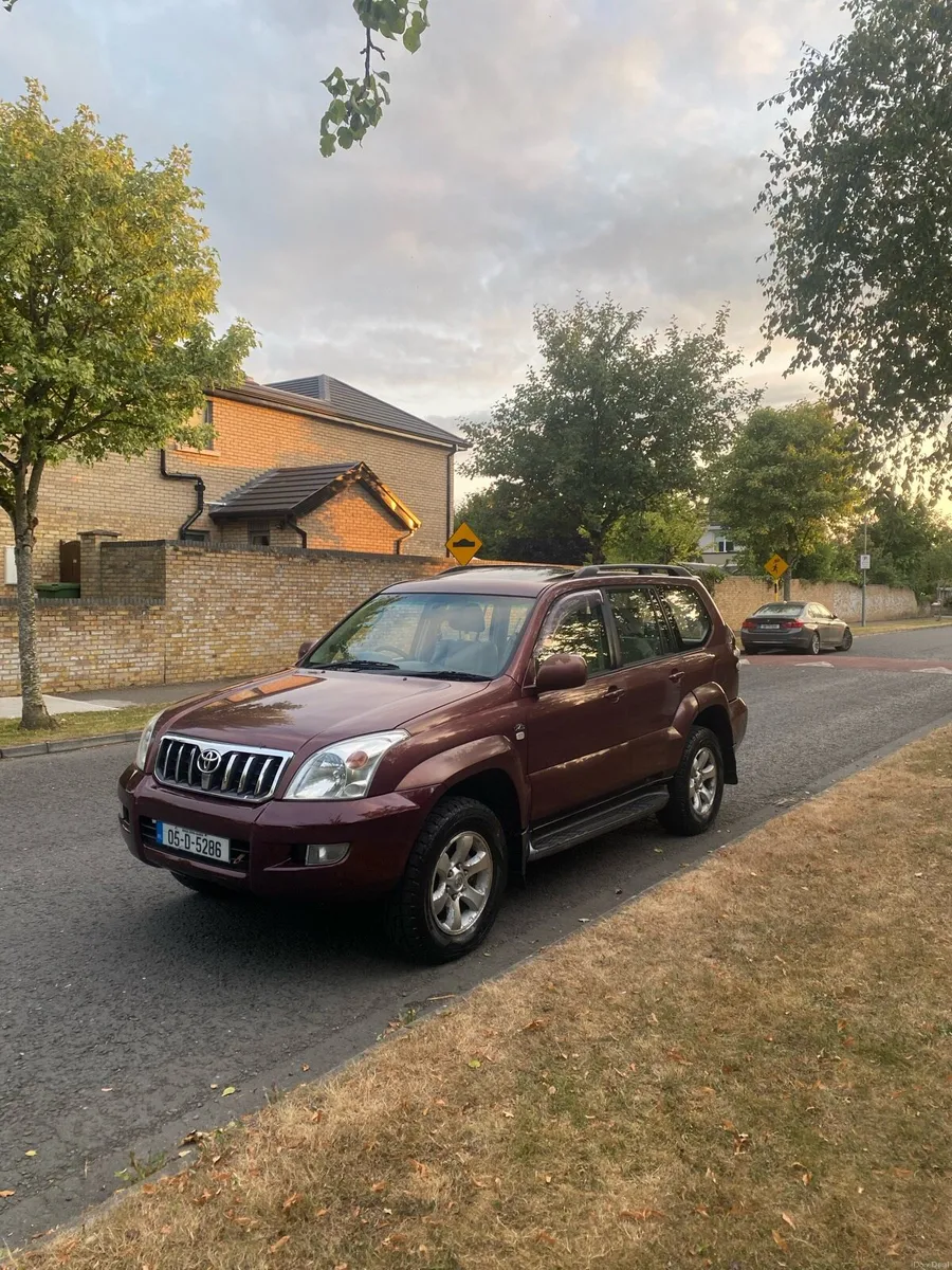 Toyota landcruiser crewcab - Image 3