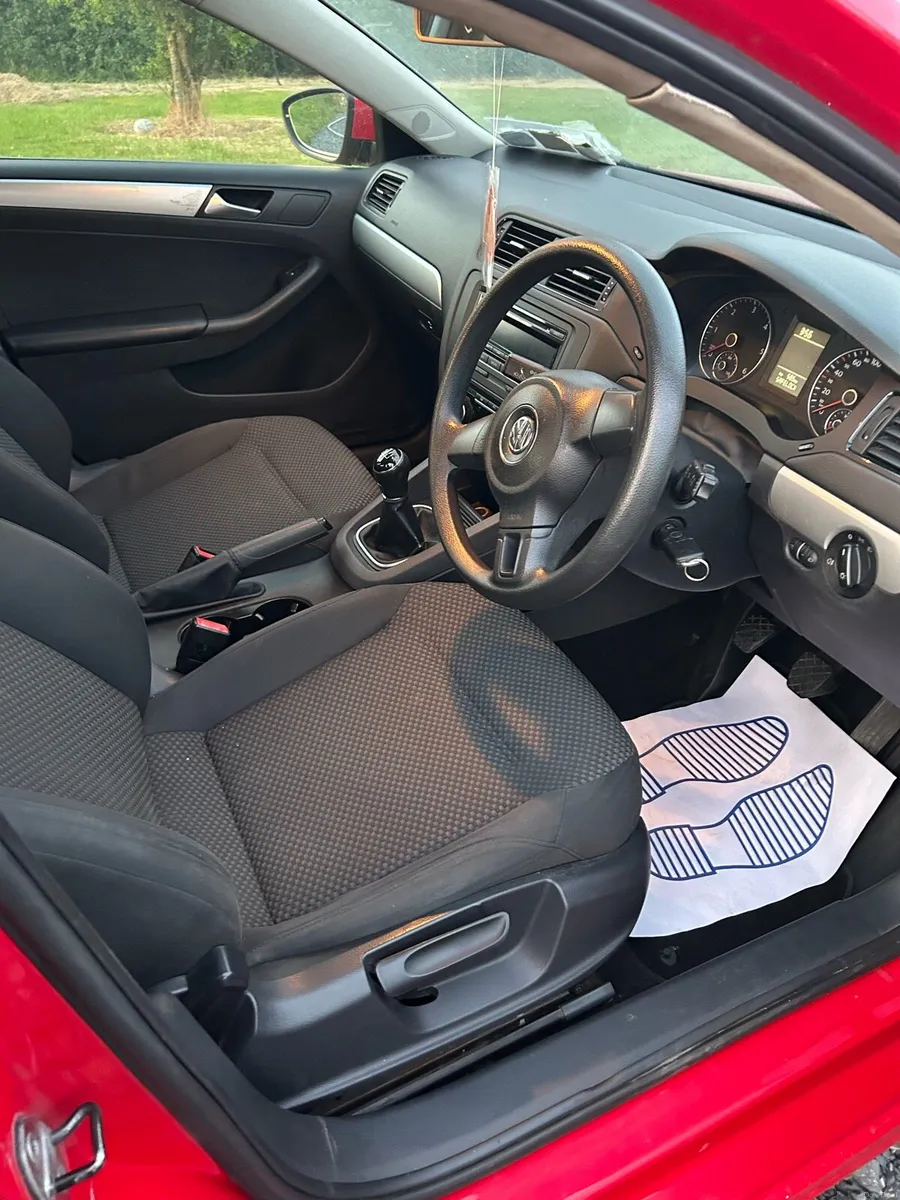 VW Jetta 1.6 Diesel For Sale - Image 5