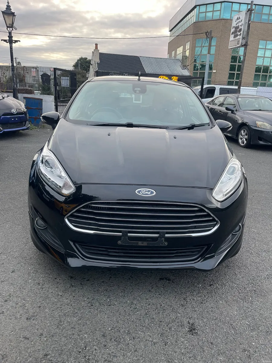 2014 Ford Fiesta Automatic - Image 3
