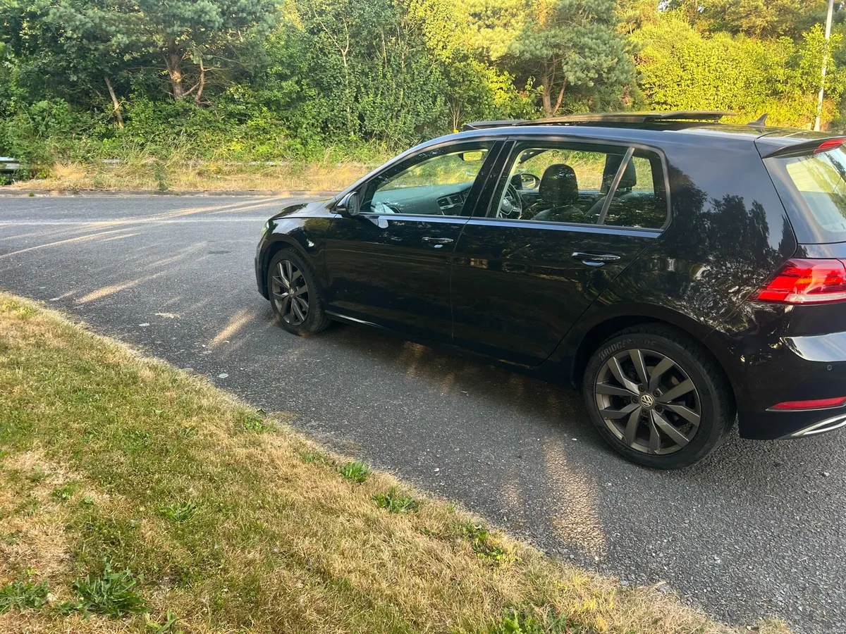 Car - Image 3