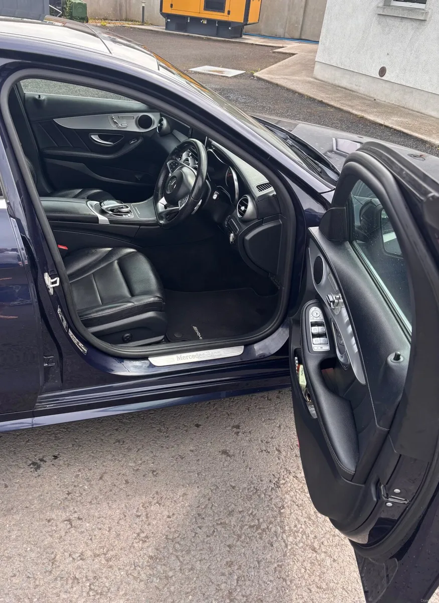 Mercedes-Benz C-Class 2015 - Image 3