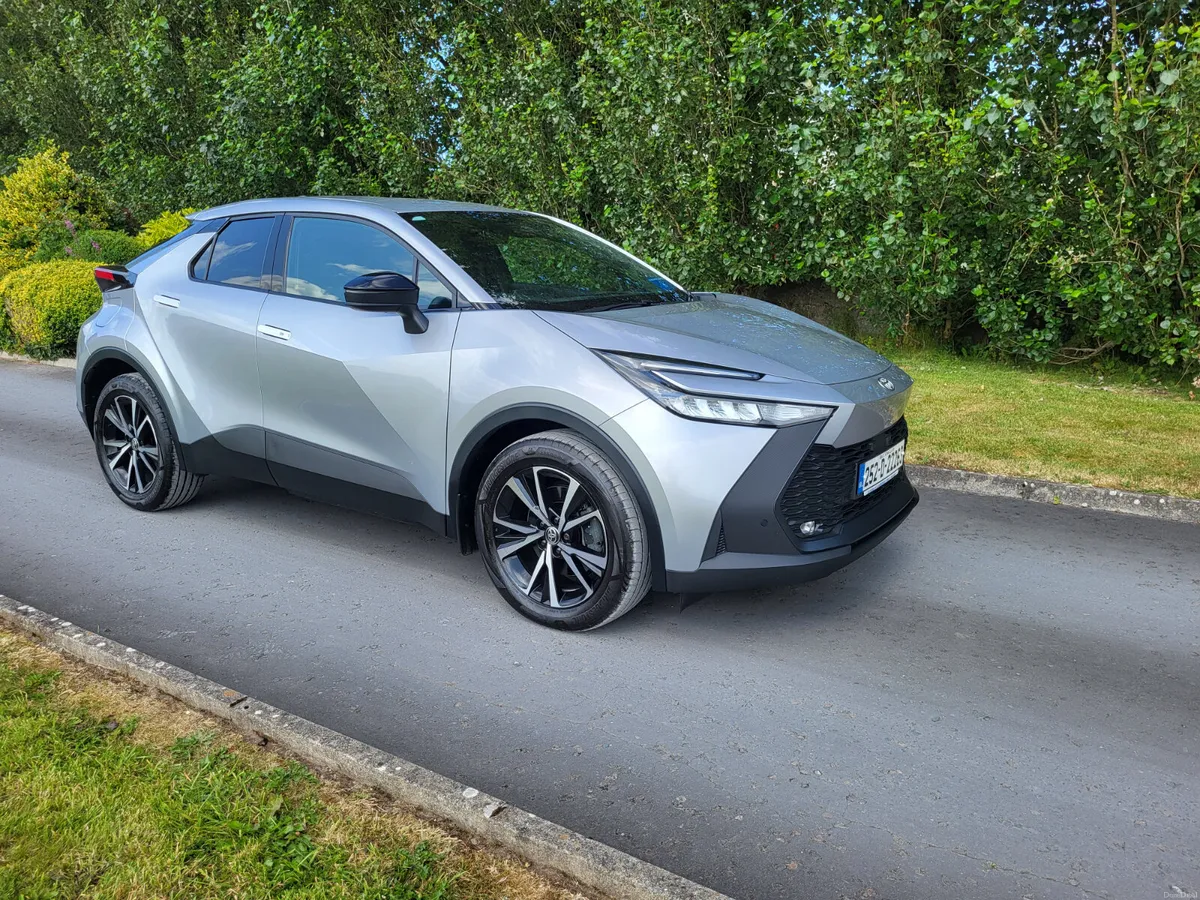 Toyota C-HR HYBRID  2025 - Image 1