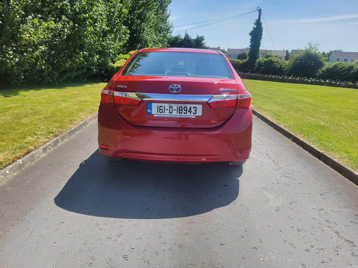Toyota Corolla   petrol 1.3   2016 - Image 3