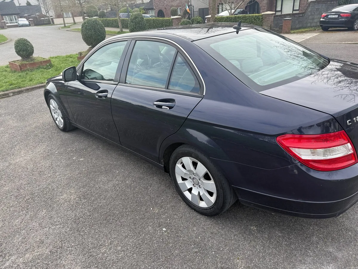 Mercedes Benz C180 - Image 4