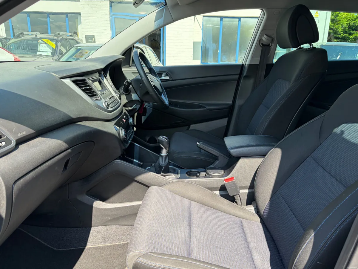 2017 HYUNDAI TUSCON 1.7d  COMFORT PLUS - Image 4