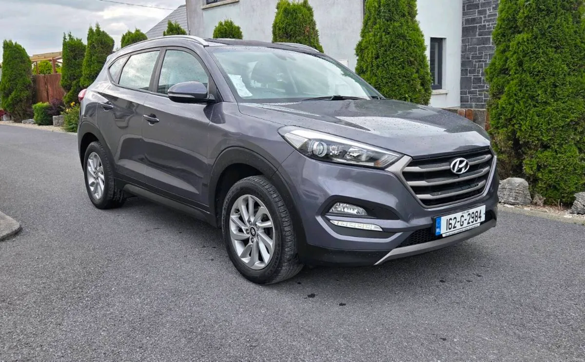 Hyundai Tucson with warranty - Image 1