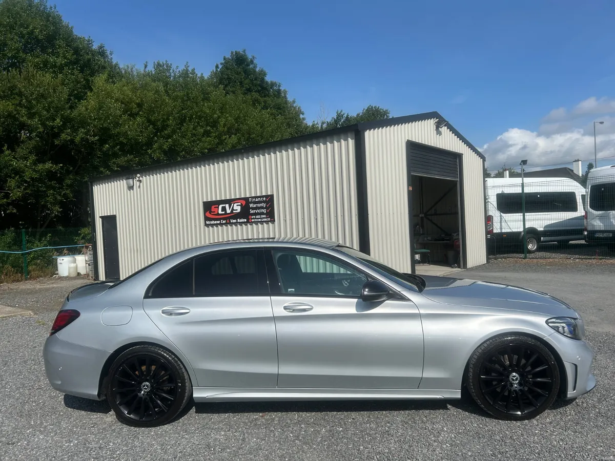 MERCEDES BENZ C220D AMG LINE NIGHT ED. PREMIUM - Image 2