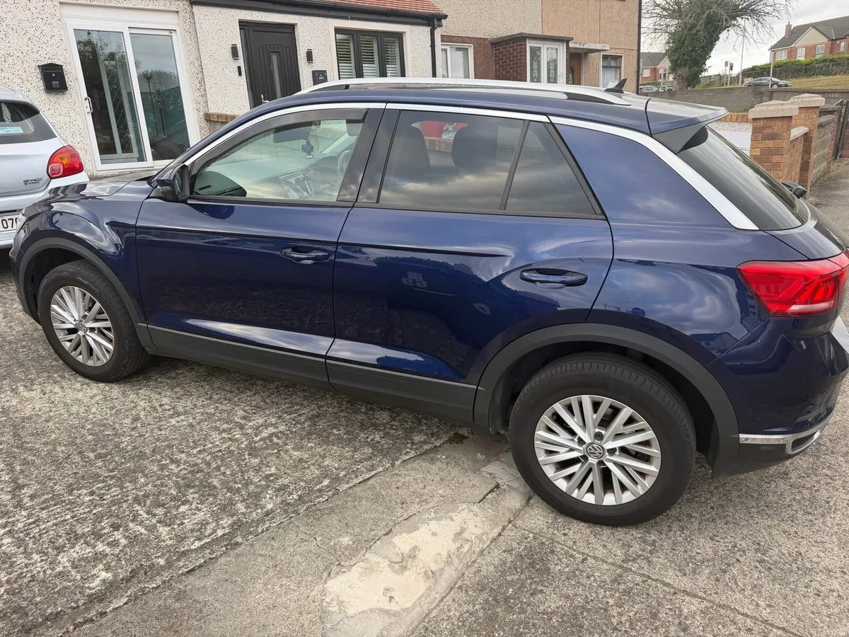191 Volkswagen T Roc Design 1.0 Petrol - Image 3