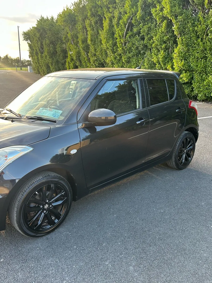 2016 Suzuki Swift - Image 2