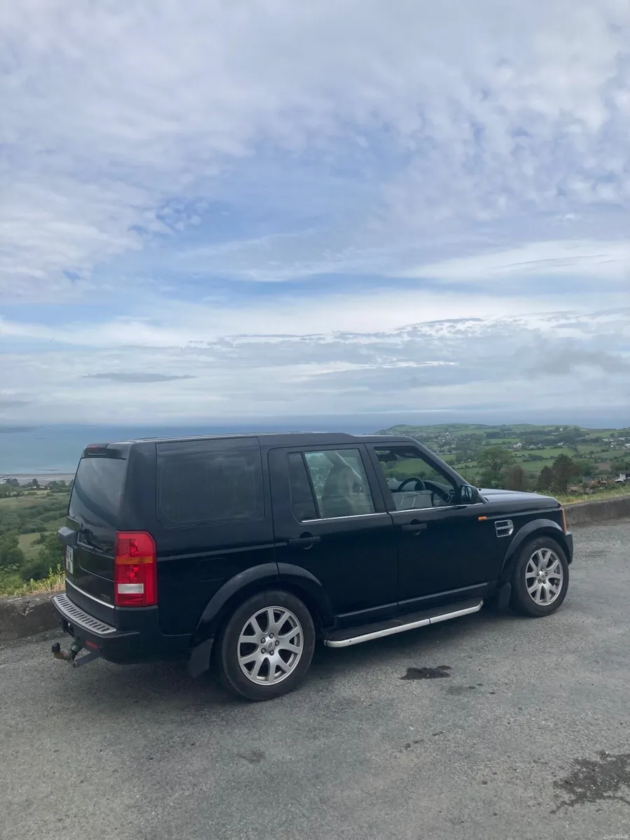 Land Rover Discovery 2007 - Image 1