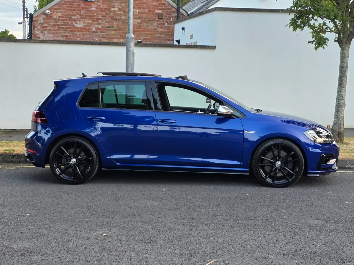 Volkswagen Golf R *Pan Roof, High Spec* DSG 2018 - Image 6