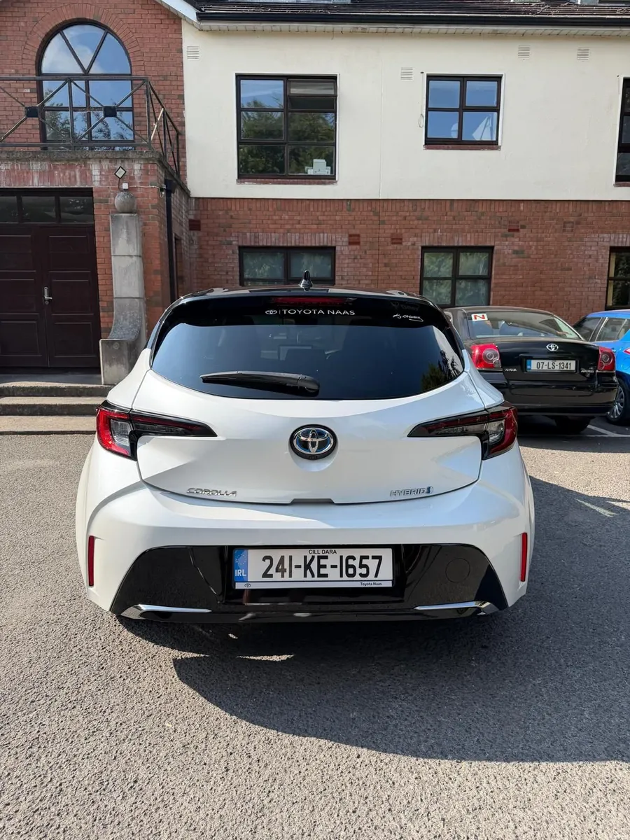 Toyota Corolla 2024 - Image 2