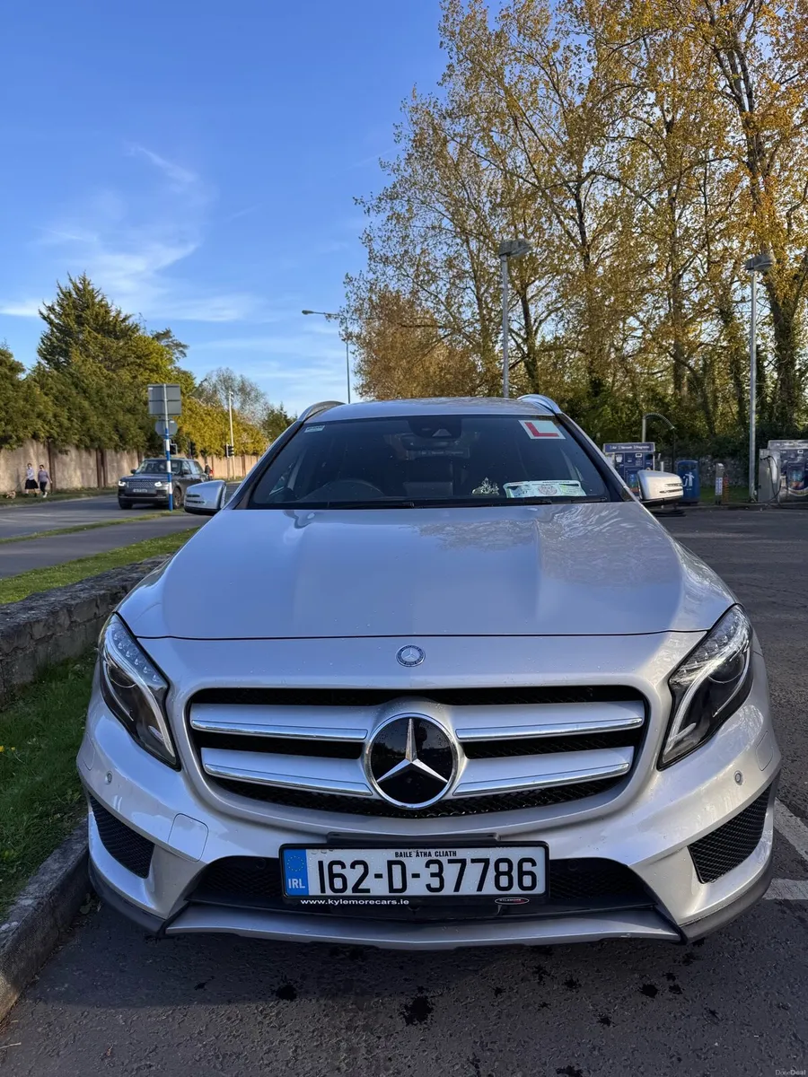 MERCEDES BENZ GLA 180 AMG LINE*LEATHER MEMO SEAT* - Image 1
