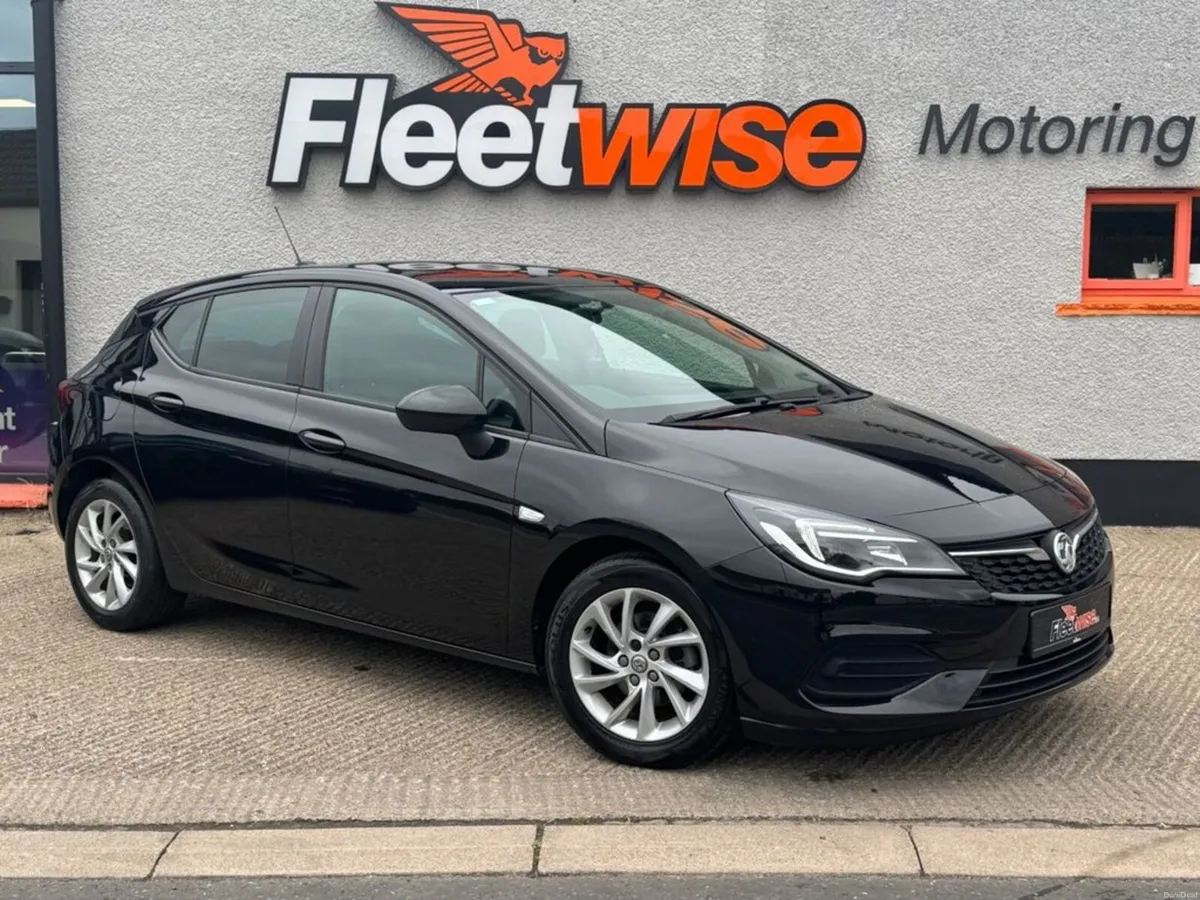 1.5 Turbo D Business Edition Nav Hatchback 5dr Die - Image 1