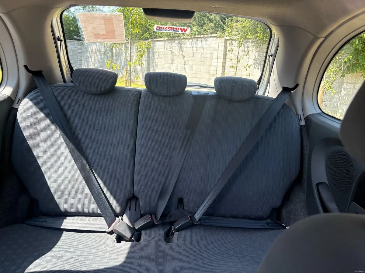 2005 Nissan Micra - Image 4