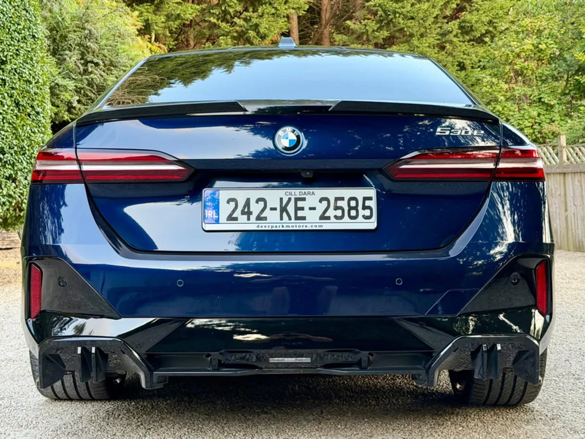 BMW 5-Series 530E M SPORT *Technology Pack…Comfort - Image 6