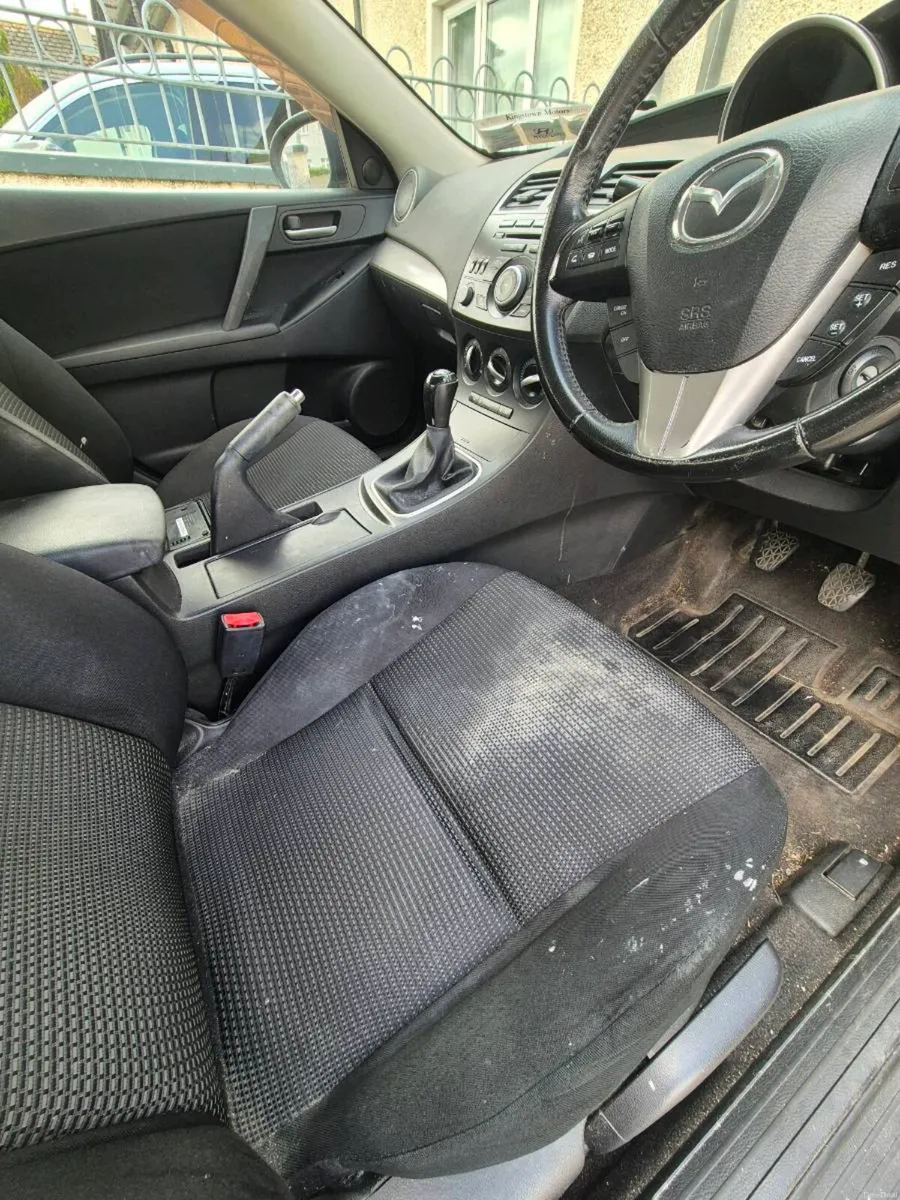Mazda 3 - Image 5