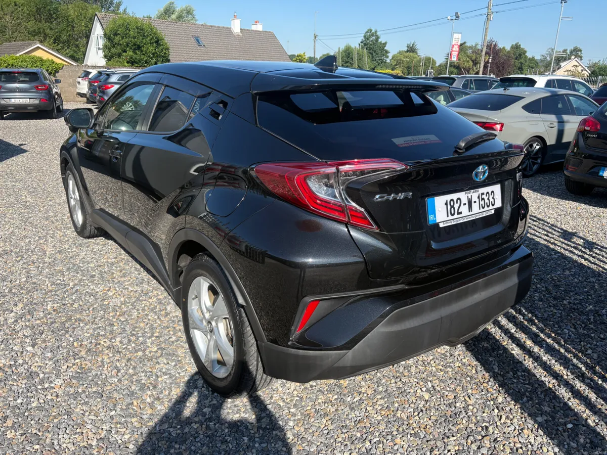 182 Toyota C-HR Luna - Image 5