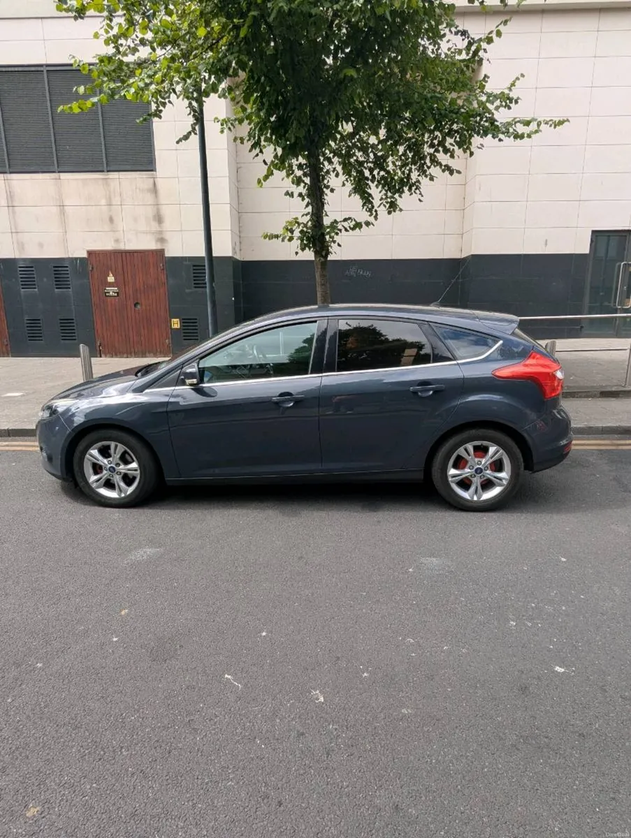 Ford focus 2013 NCT 02/27 Manual 177kmI'm - Image 1