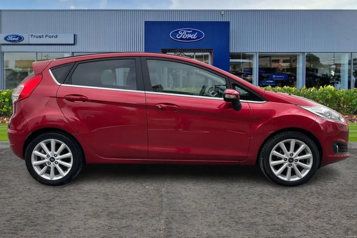 Ford Fiesta Titanium - Image 3