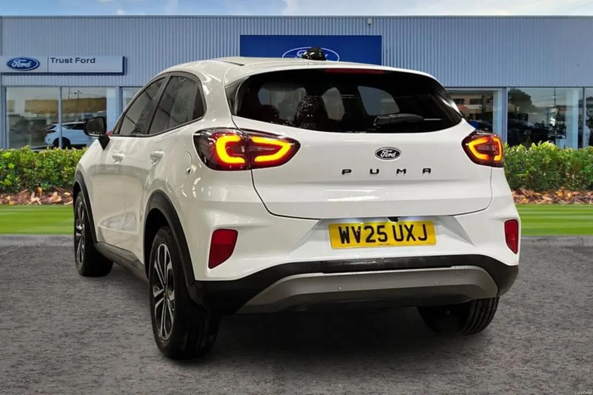 Ford Puma Titanium - Image 2